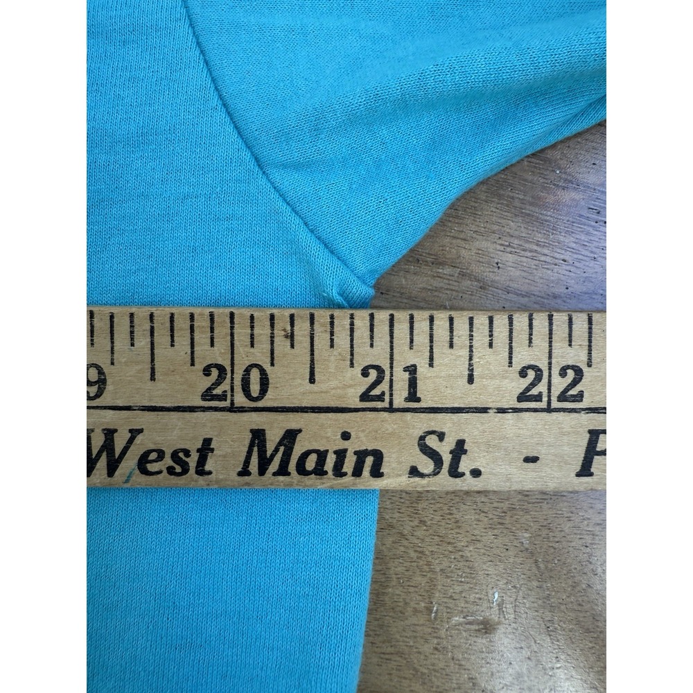 Hanes T-Shirt Mens L Blue Vintage Sanibel Island The Bait Box Snook‎ Fish USA - Picture 8 of 9